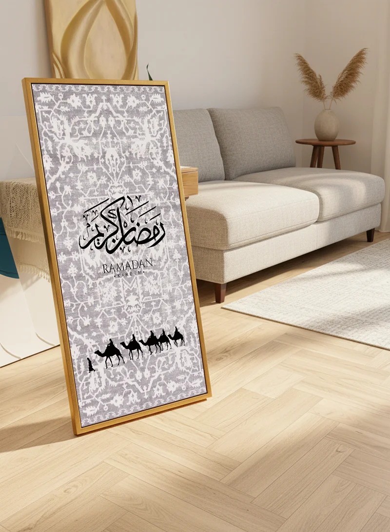 لوحة لوحة كانفاس على إطار خشبي بإطار خارجي ذهبي مع حامل خلفي بتصميم رمضان كريم